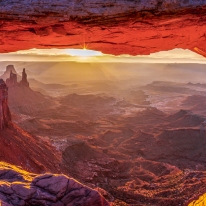 Mesa Arch Sunrise — Canyonlands NP © jj raia